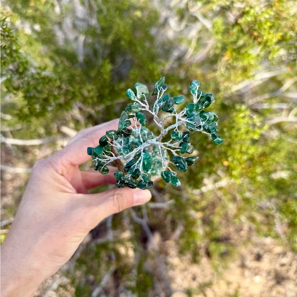 Green Aventurine Crystal Tree | Abundance • Luck • Heart Healing | Energy Decor - Picture 3 of 5